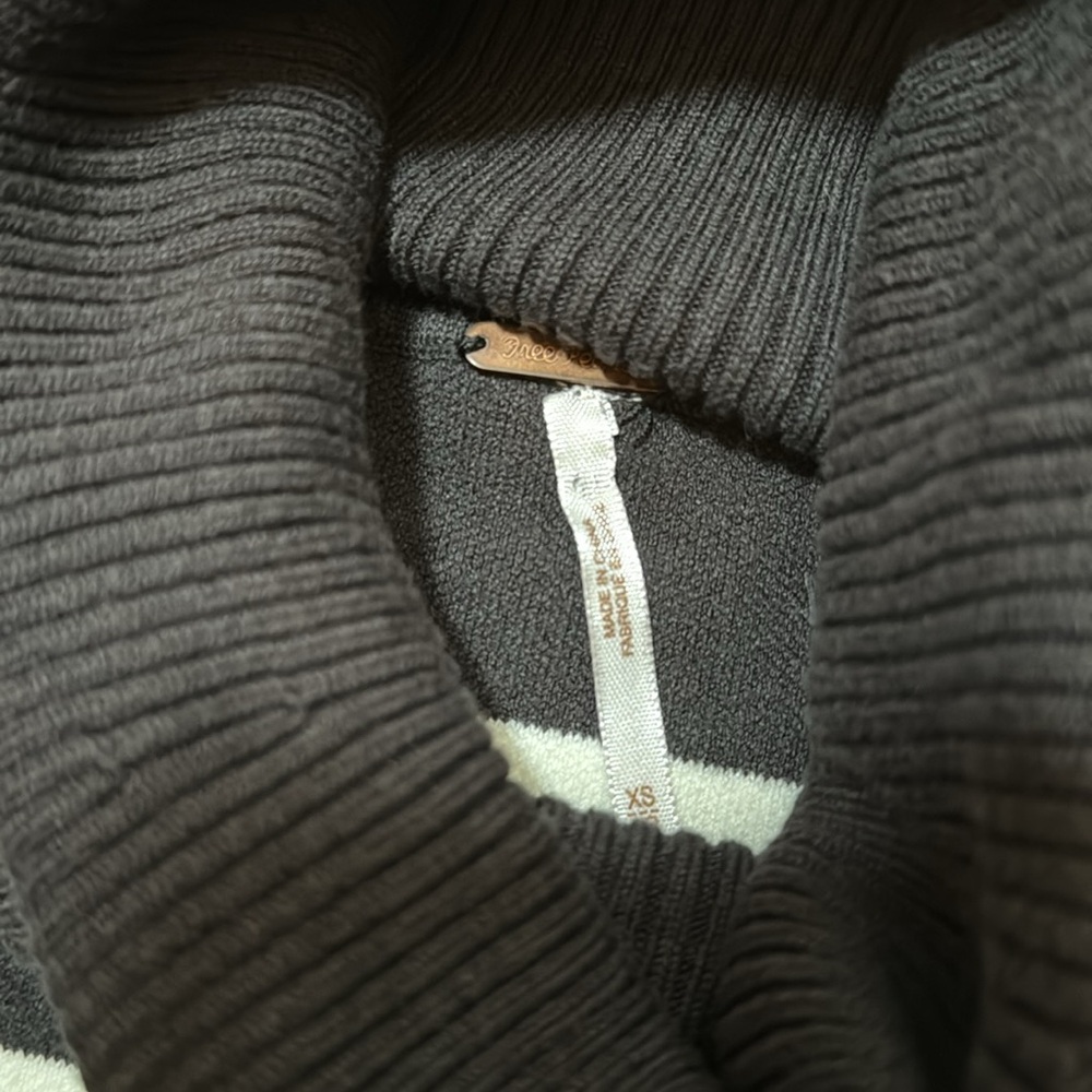 Free People Paulie Turtleneck Sweater - Picture 2 of 2